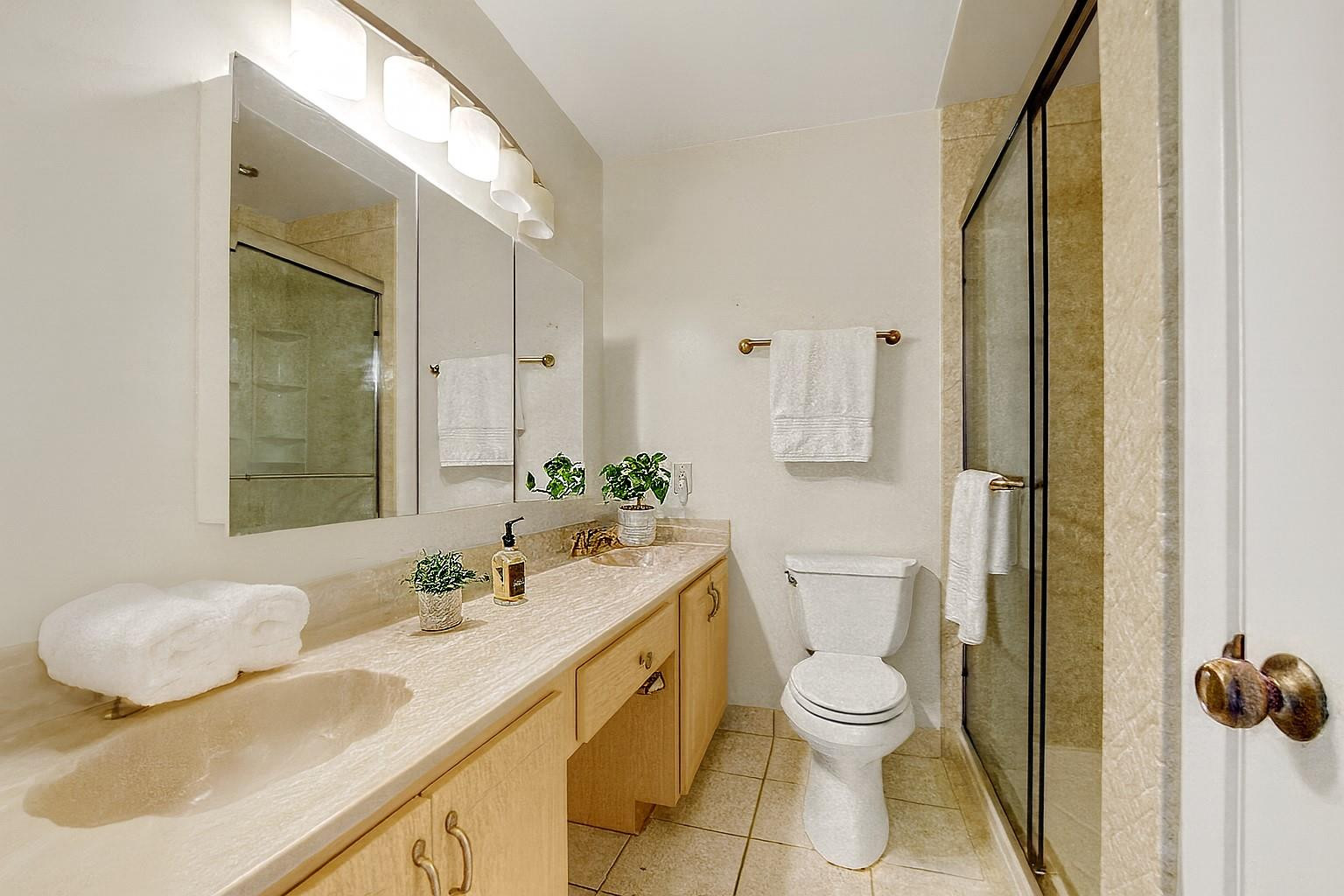 Pilot House Water View - Residential