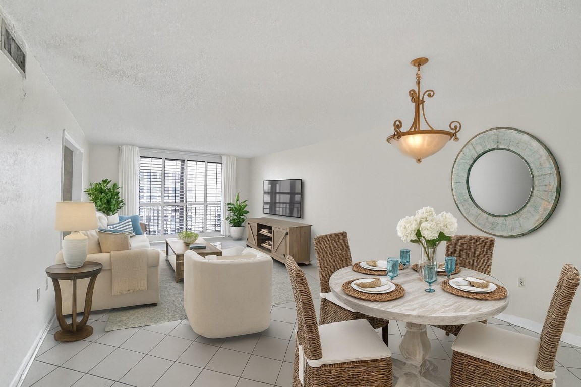 3100 NE 48th Street 907