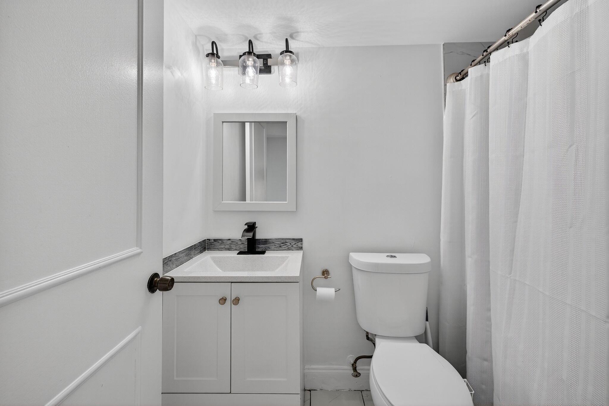 SARTORI LAKE - Residential Lease