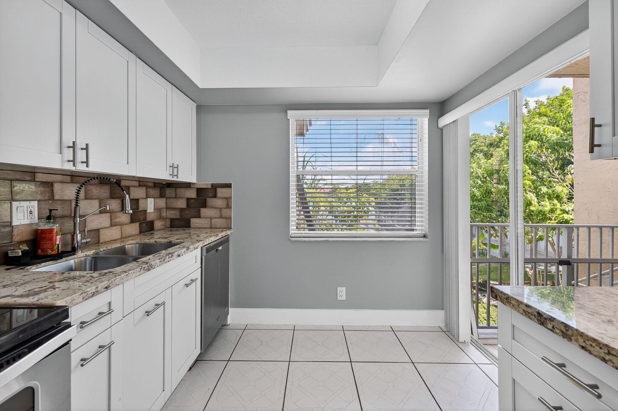 SARTORI LAKE - Residential Lease