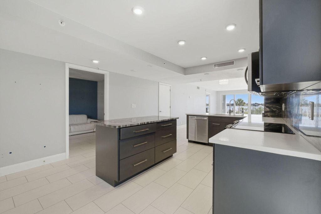 Photo of 3901 S Flagler Drive #203, West Palm Beach, FL 33405 (MLS # B26021597)