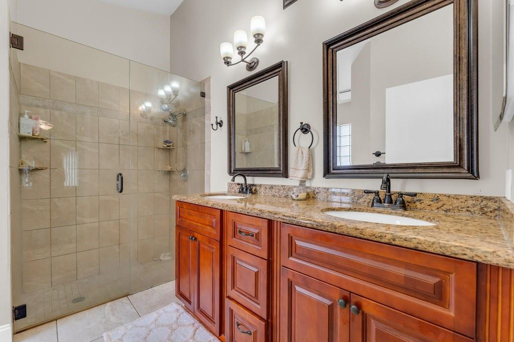 WEST GLEN VILLAGE - Residential