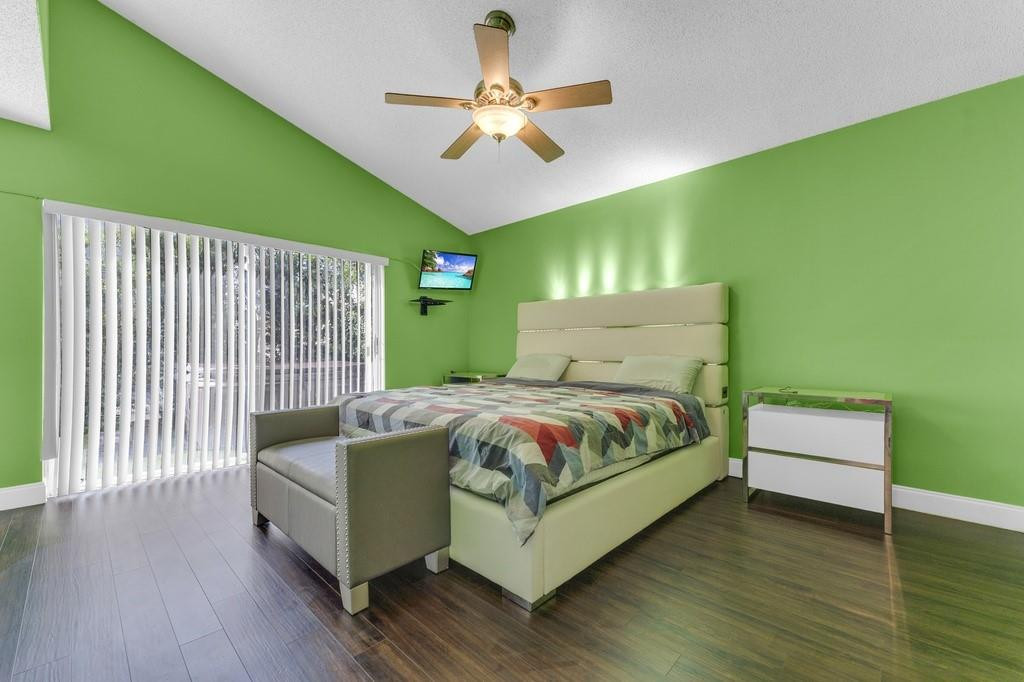 WEST GLEN VILLAGE - Residential