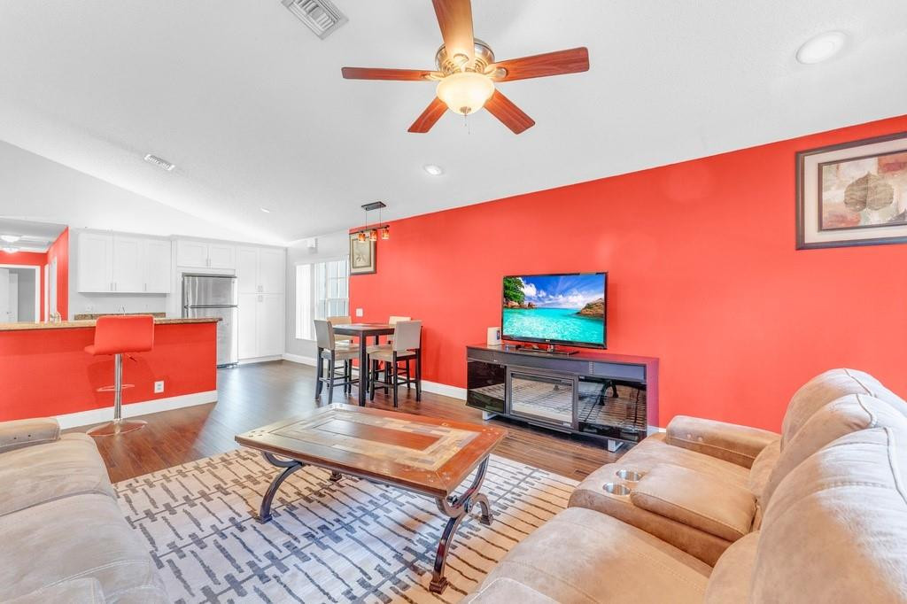 WEST GLEN VILLAGE - Residential