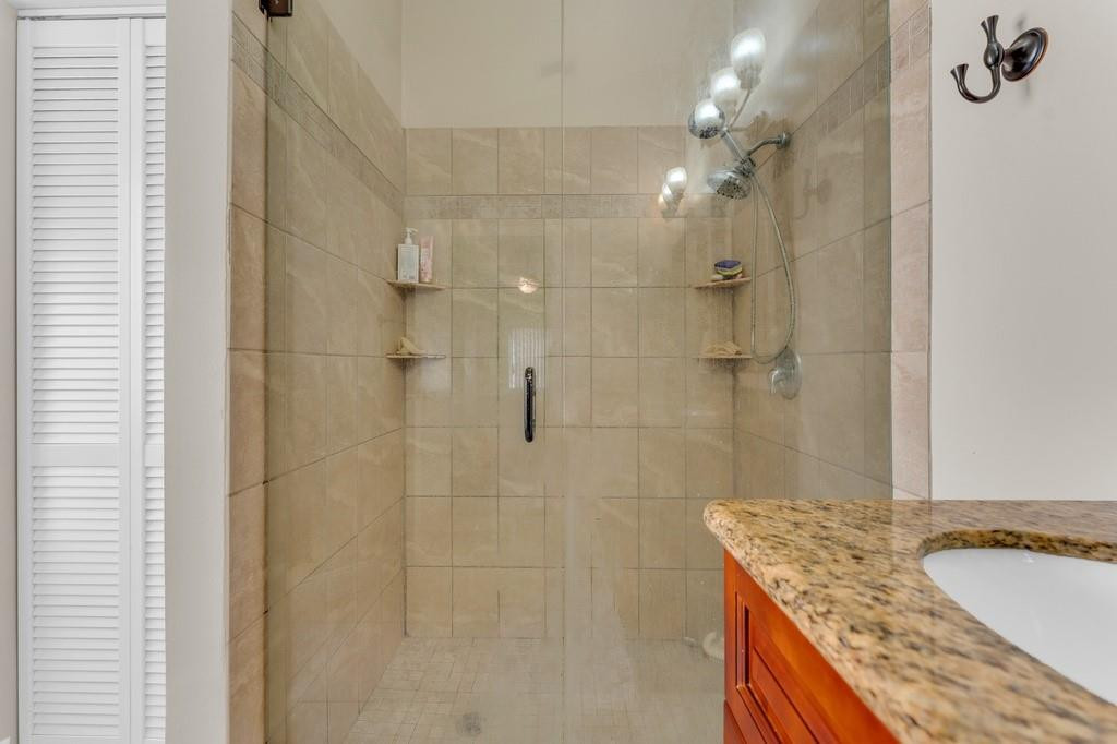 WEST GLEN VILLAGE - Residential