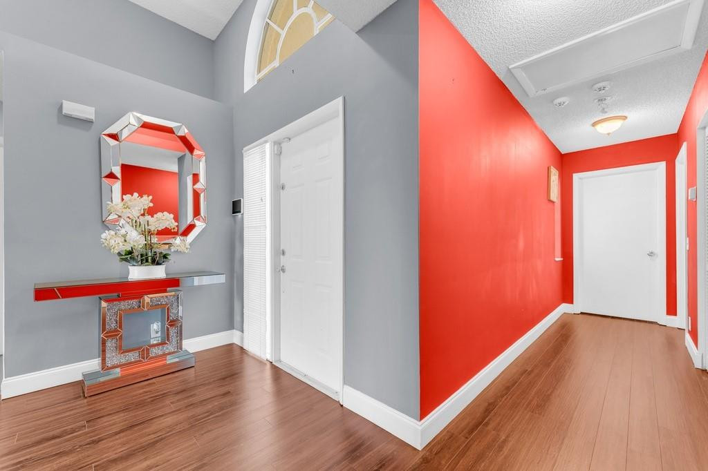 WEST GLEN VILLAGE - Residential