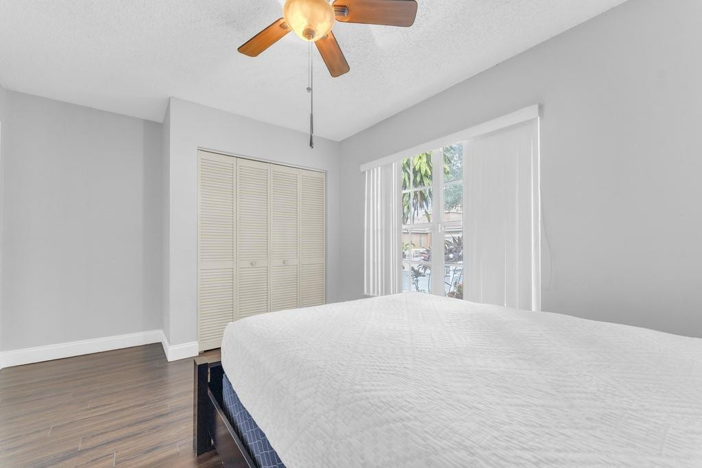 WEST GLEN VILLAGE - Residential