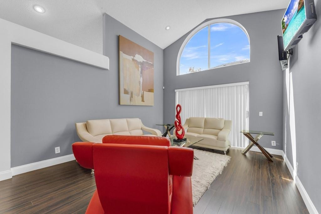 WEST GLEN VILLAGE - Residential