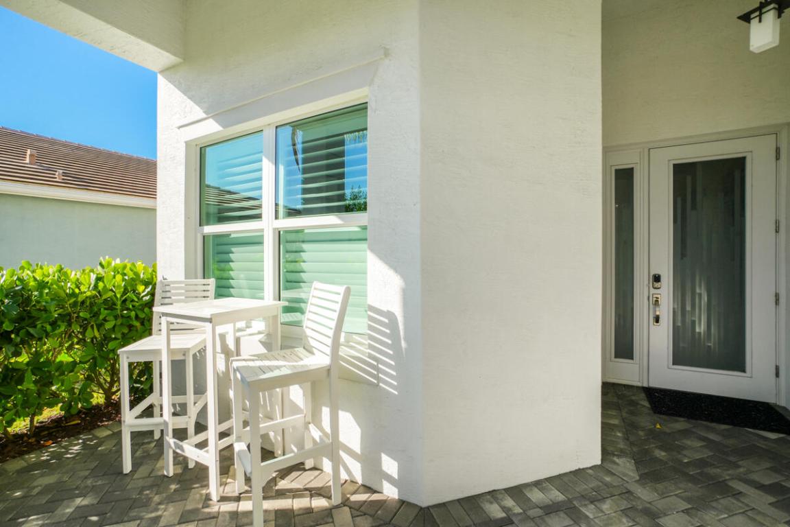 Valencia Cay At Riverland - Residential