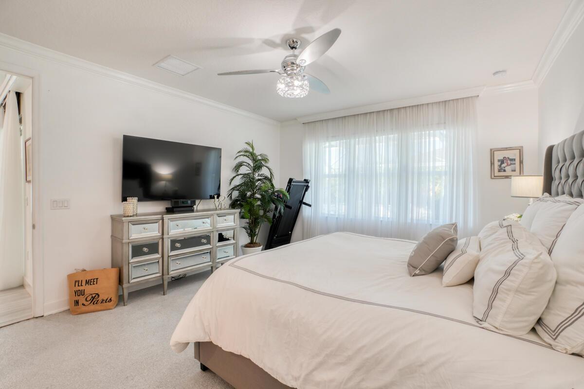 Valencia Cay At Riverland - Residential