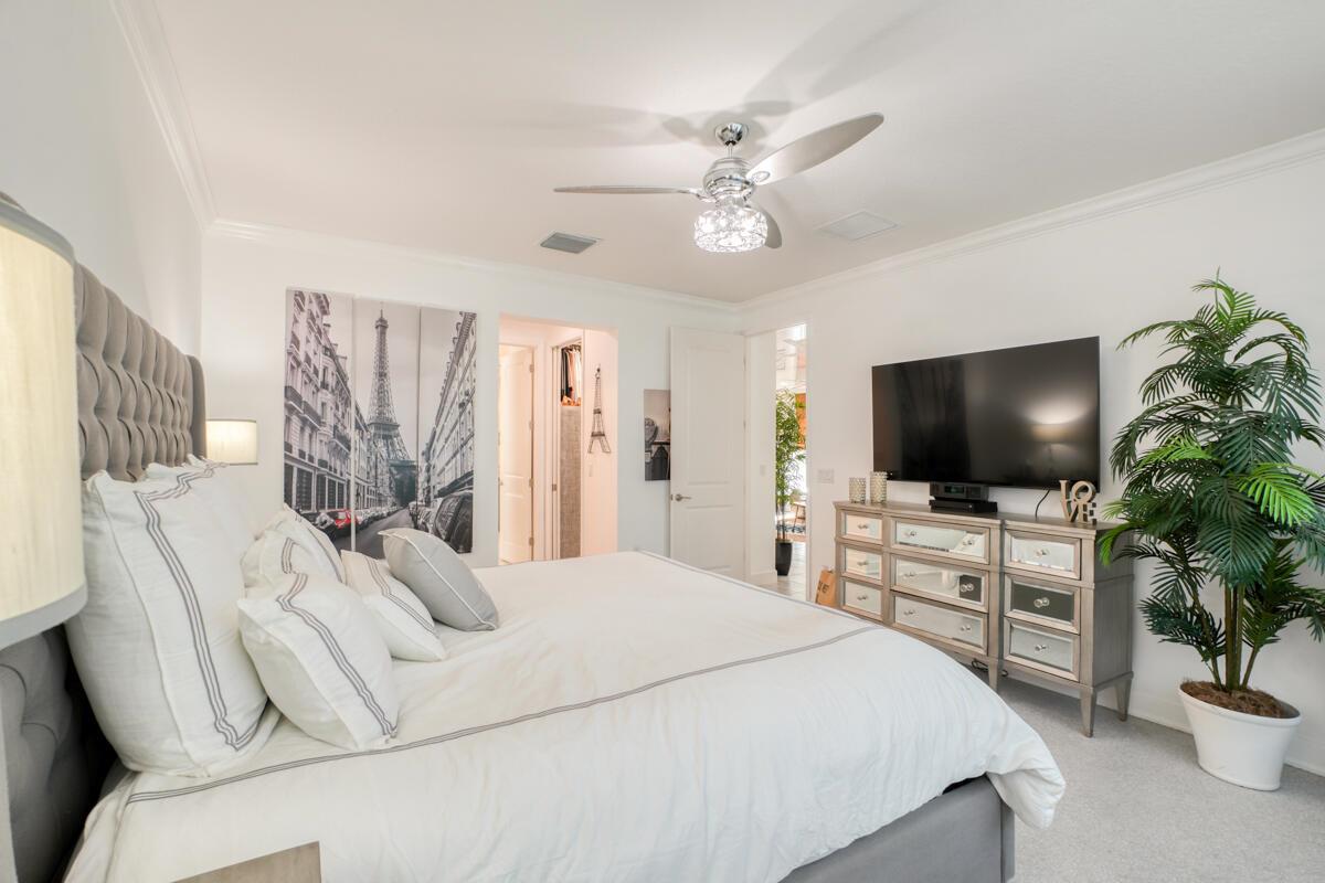 Valencia Cay At Riverland - Residential