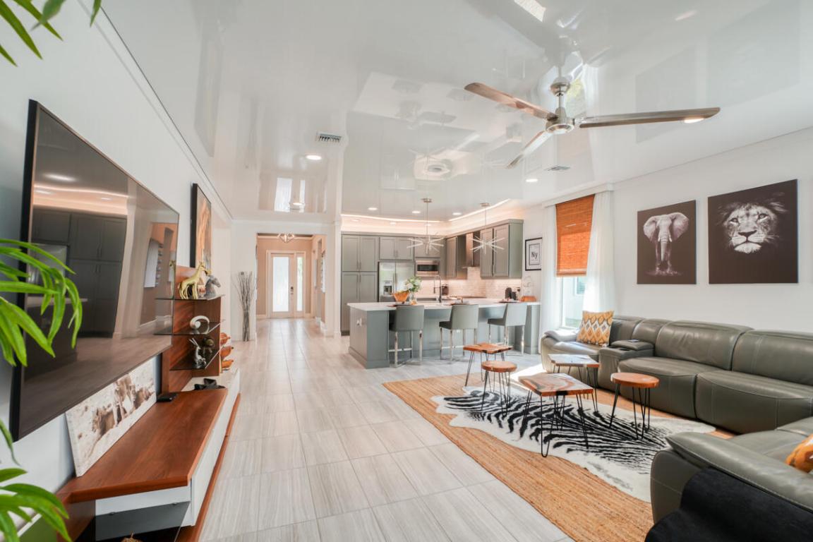 Valencia Cay At Riverland - Residential