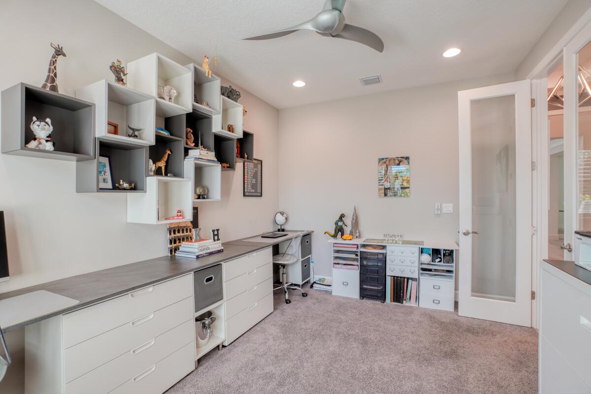 Valencia Cay At Riverland - Residential