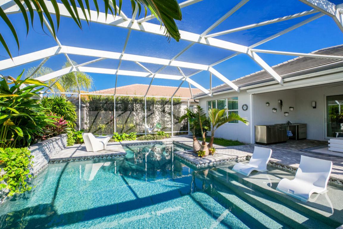 Valencia Cay At Riverland - Residential