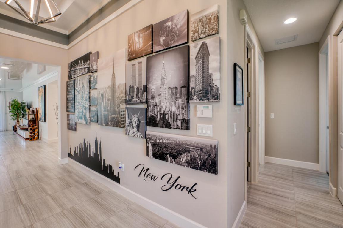 Valencia Cay At Riverland - Residential