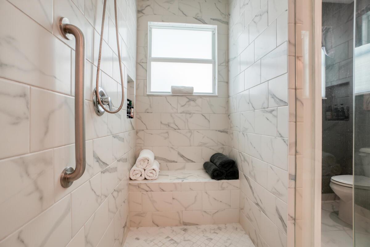 Valencia Cay At Riverland - Residential