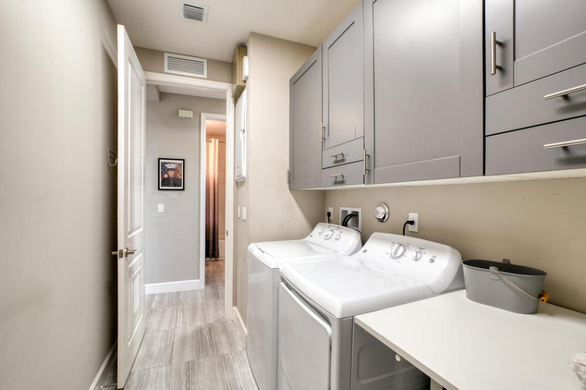 Valencia Cay At Riverland - Residential