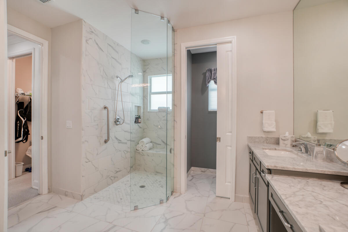 Valencia Cay At Riverland - Residential