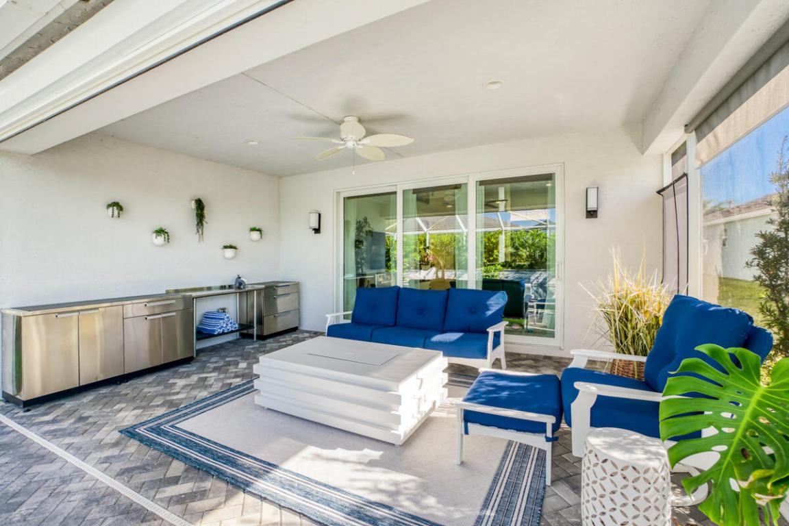 Valencia Cay At Riverland - Residential