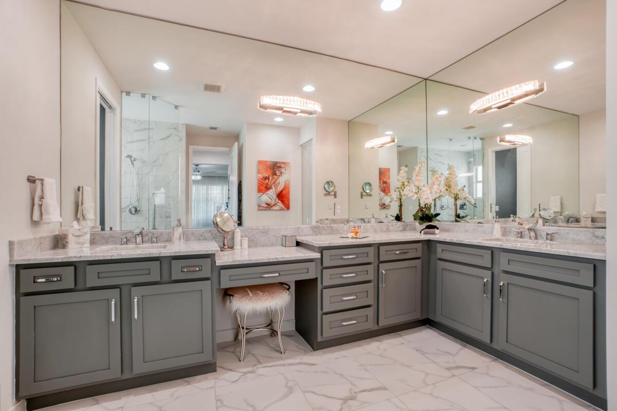 Valencia Cay At Riverland - Residential