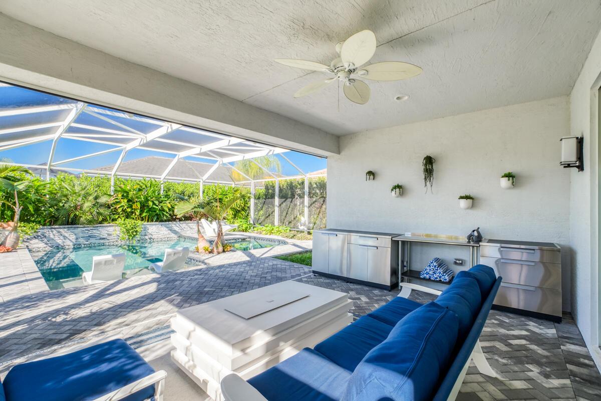 Valencia Cay At Riverland - Residential