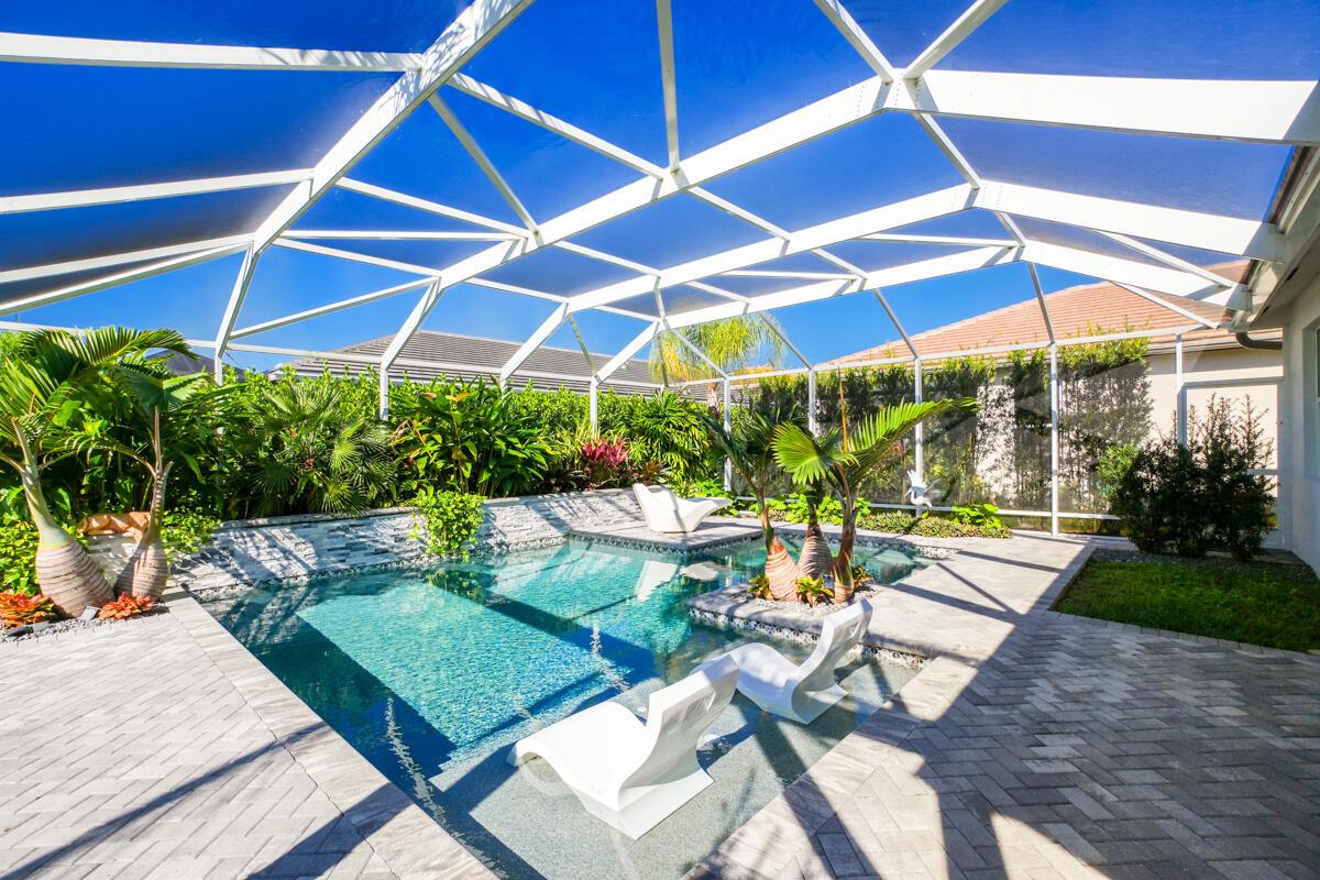 Valencia Cay At Riverland - Residential