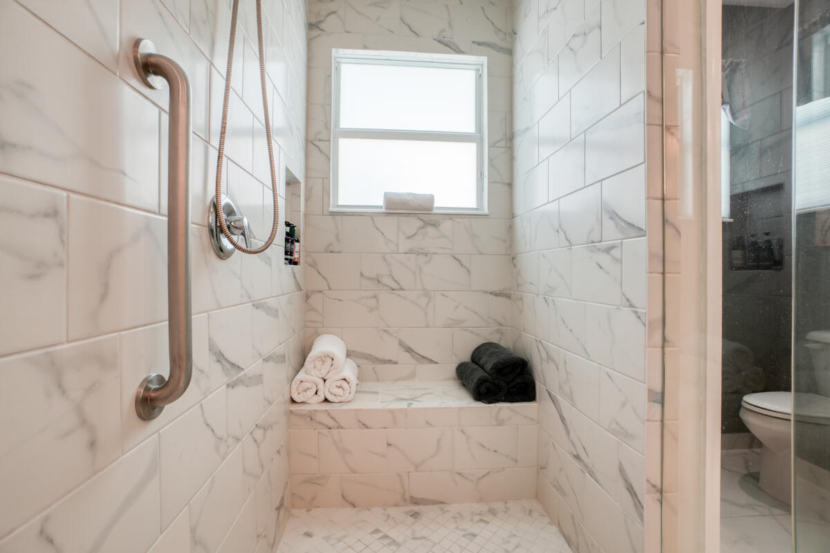 Valencia Cay At Riverland - Residential