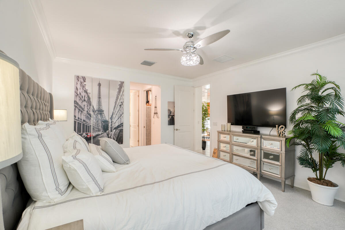 Valencia Cay At Riverland - Residential