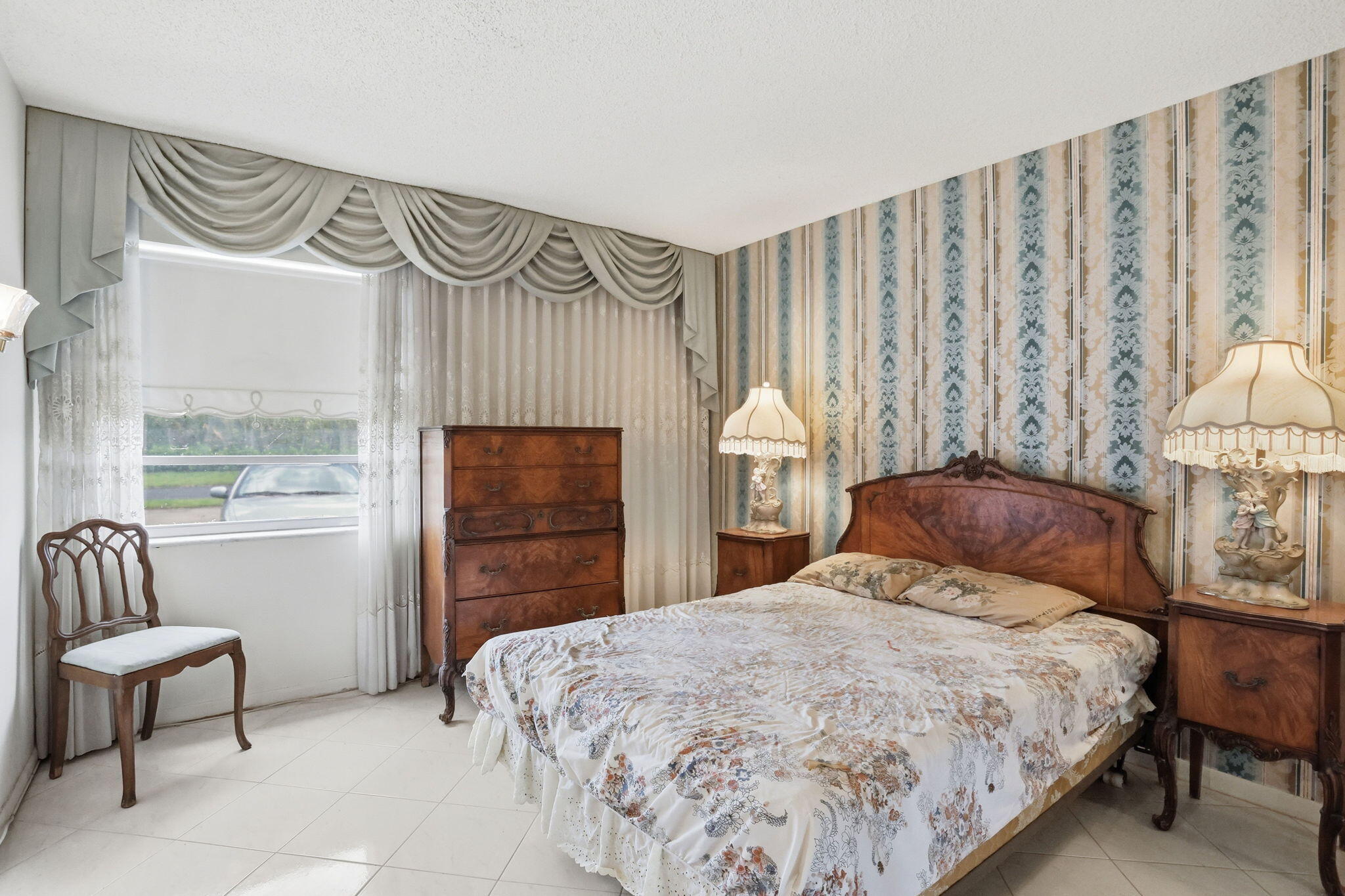 KINGS POINT FLANDERS CONDOS - Residential