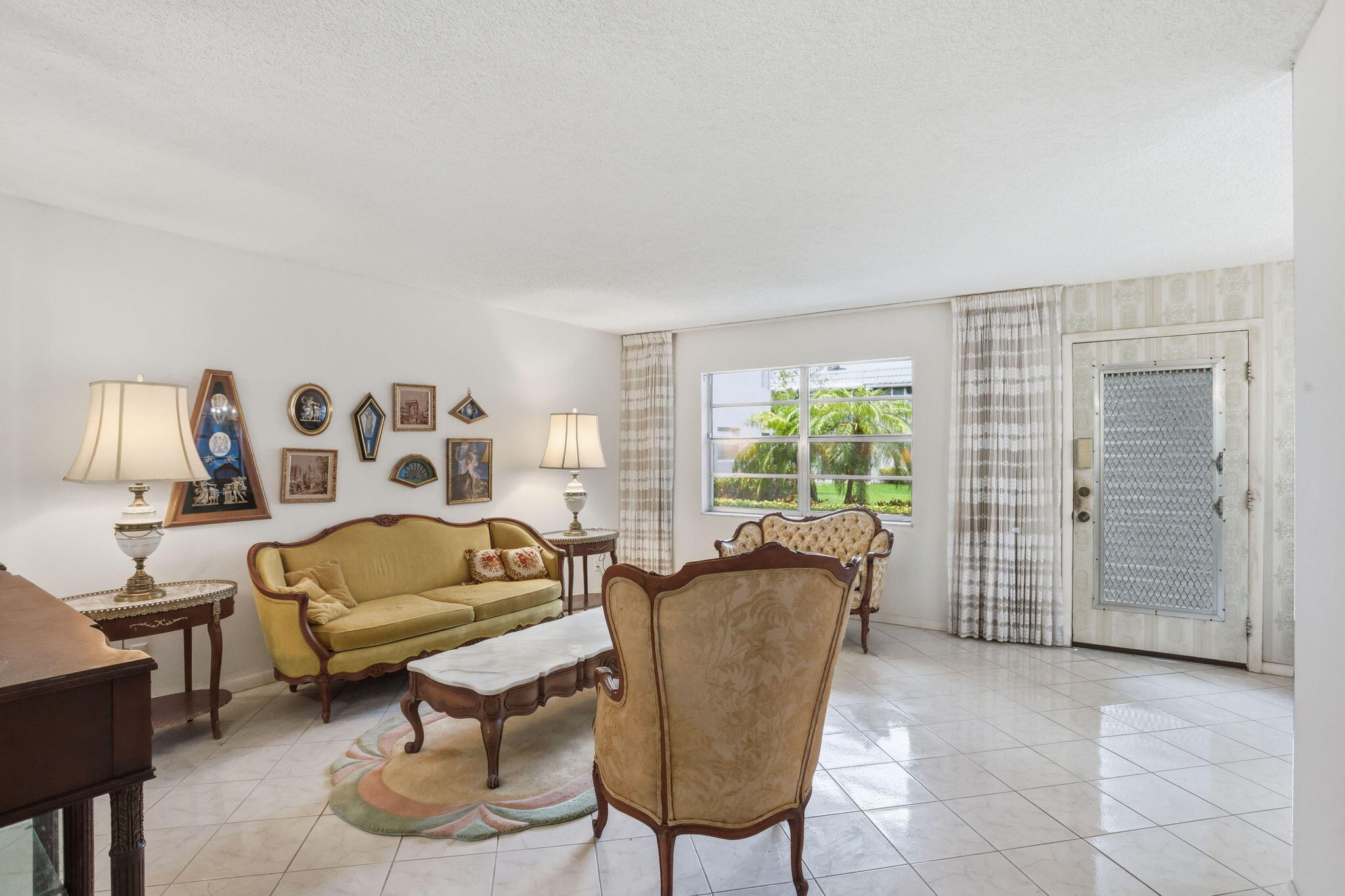 KINGS POINT FLANDERS CONDOS - Residential