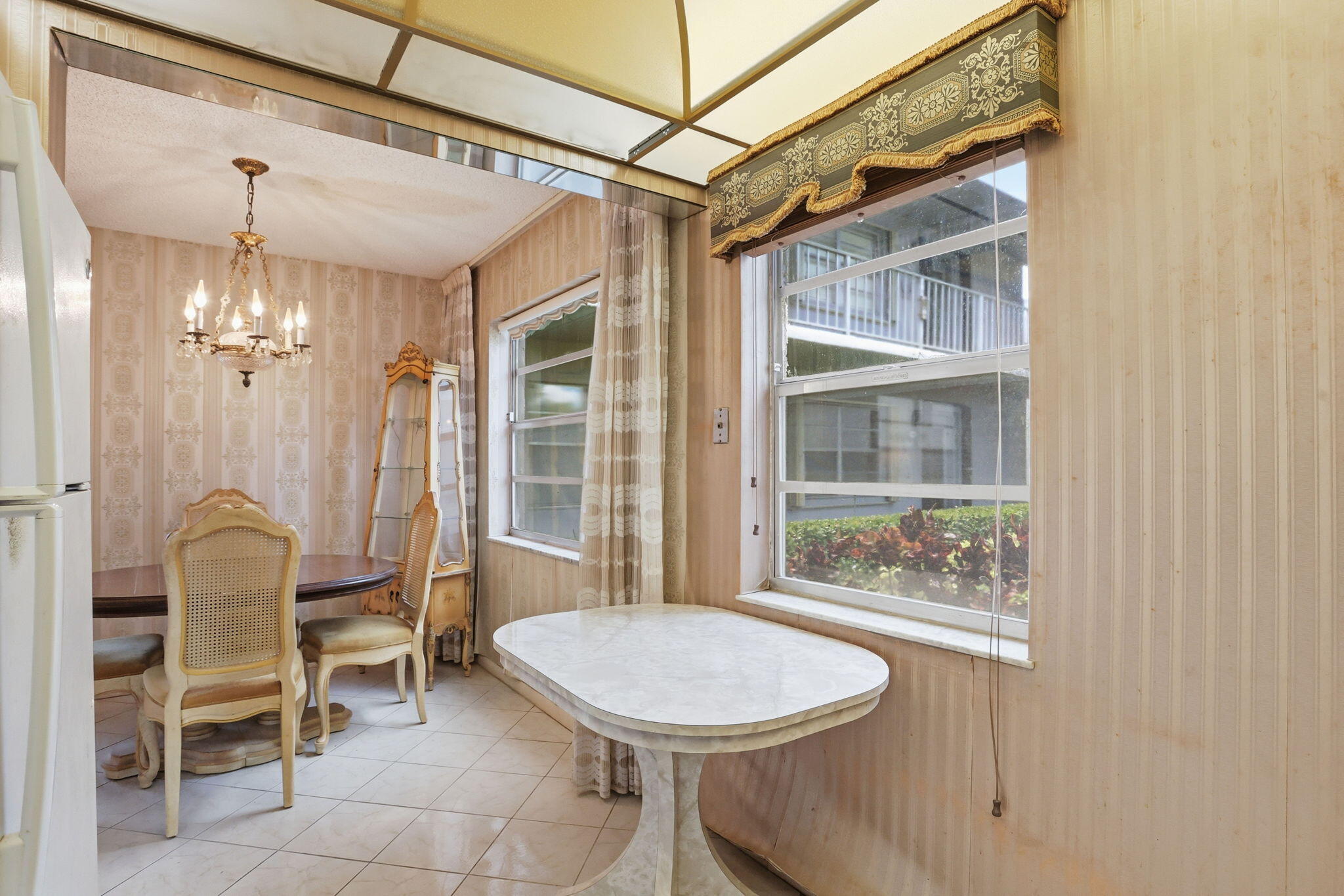 KINGS POINT FLANDERS CONDOS - Residential