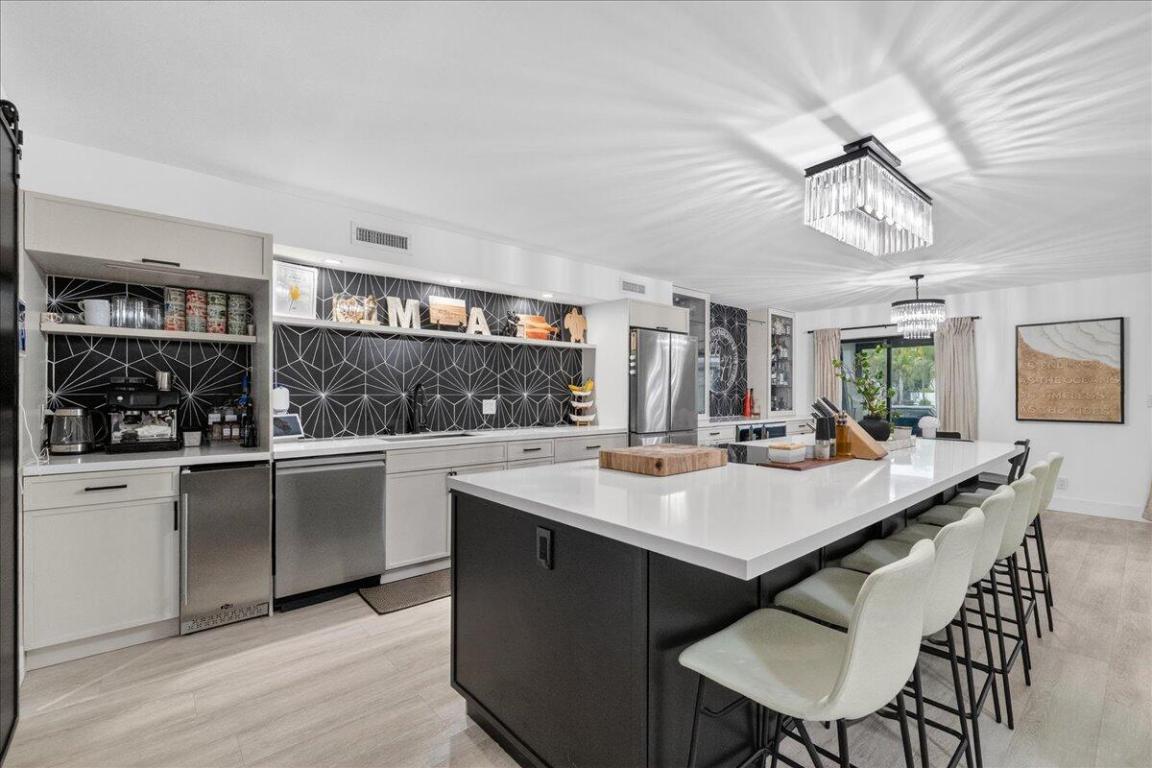 TRELLISES 6A CONDO - Residential