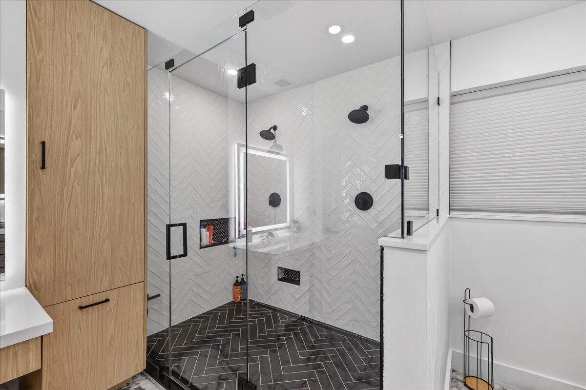 TRELLISES 6A CONDO - Residential