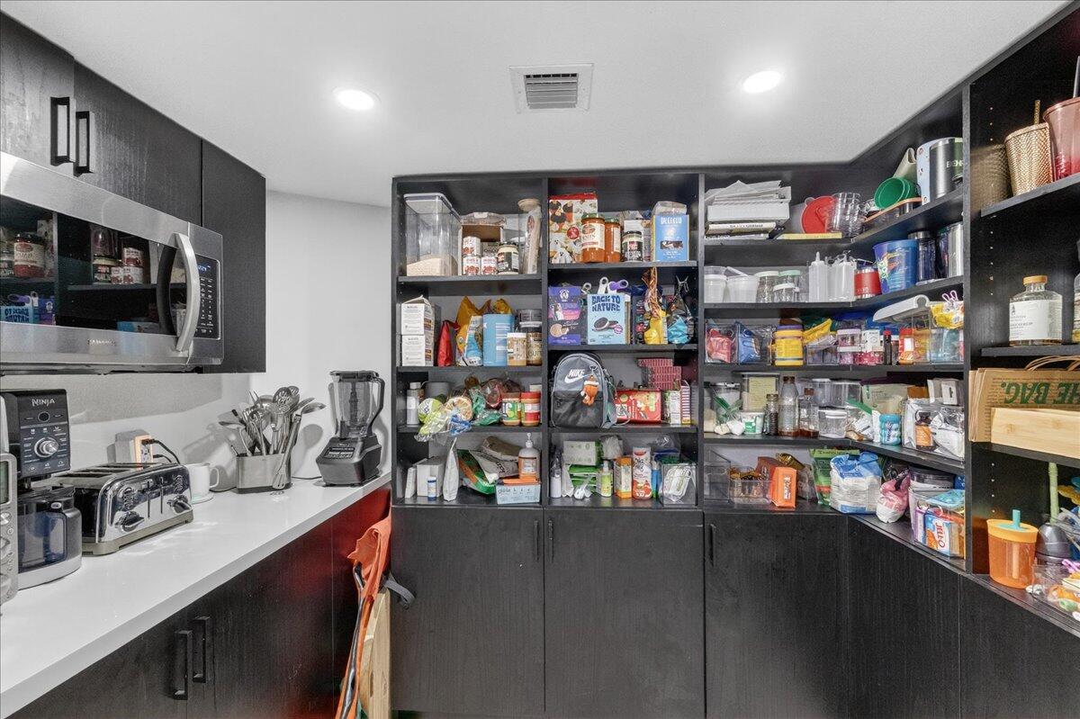 TRELLISES 6A CONDO - Residential