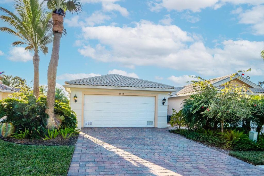 Photo of 8544 SE Retreat Drive, Hobe Sound, FL 33455 (MLS # R11156229)