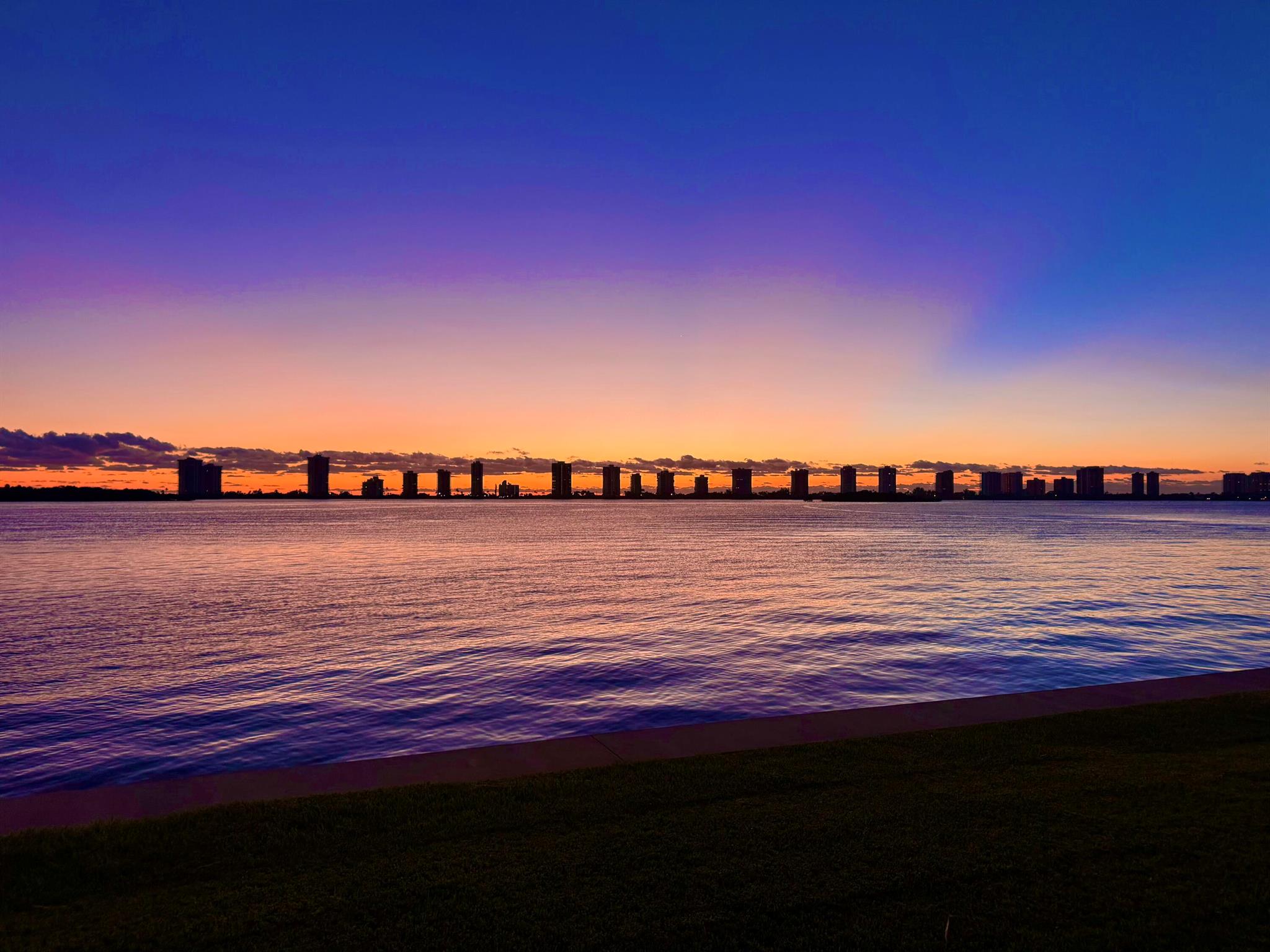 PARADISE HARBOUR CONDO - Residential