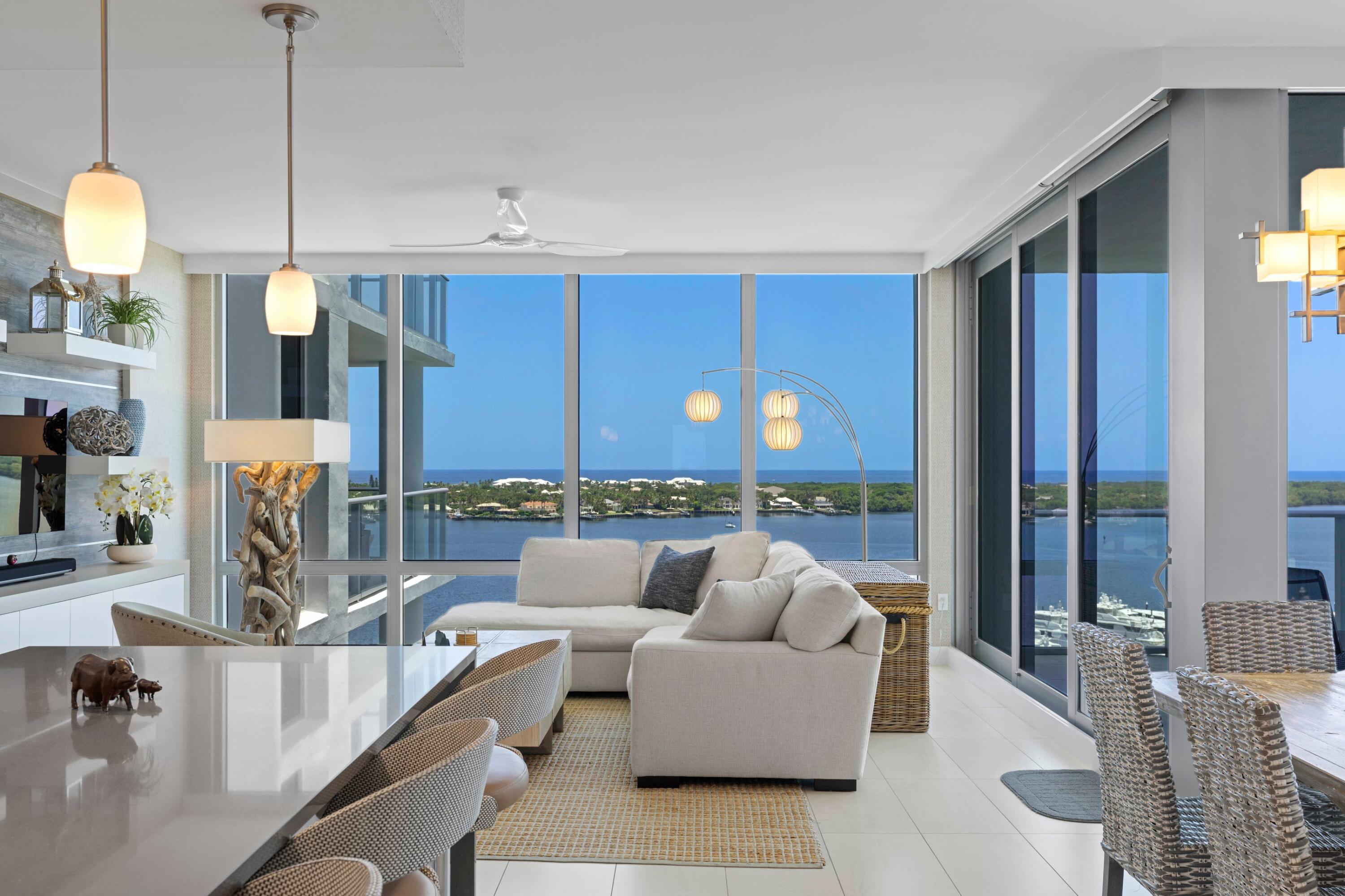 2 WATER CLUB Way 1204