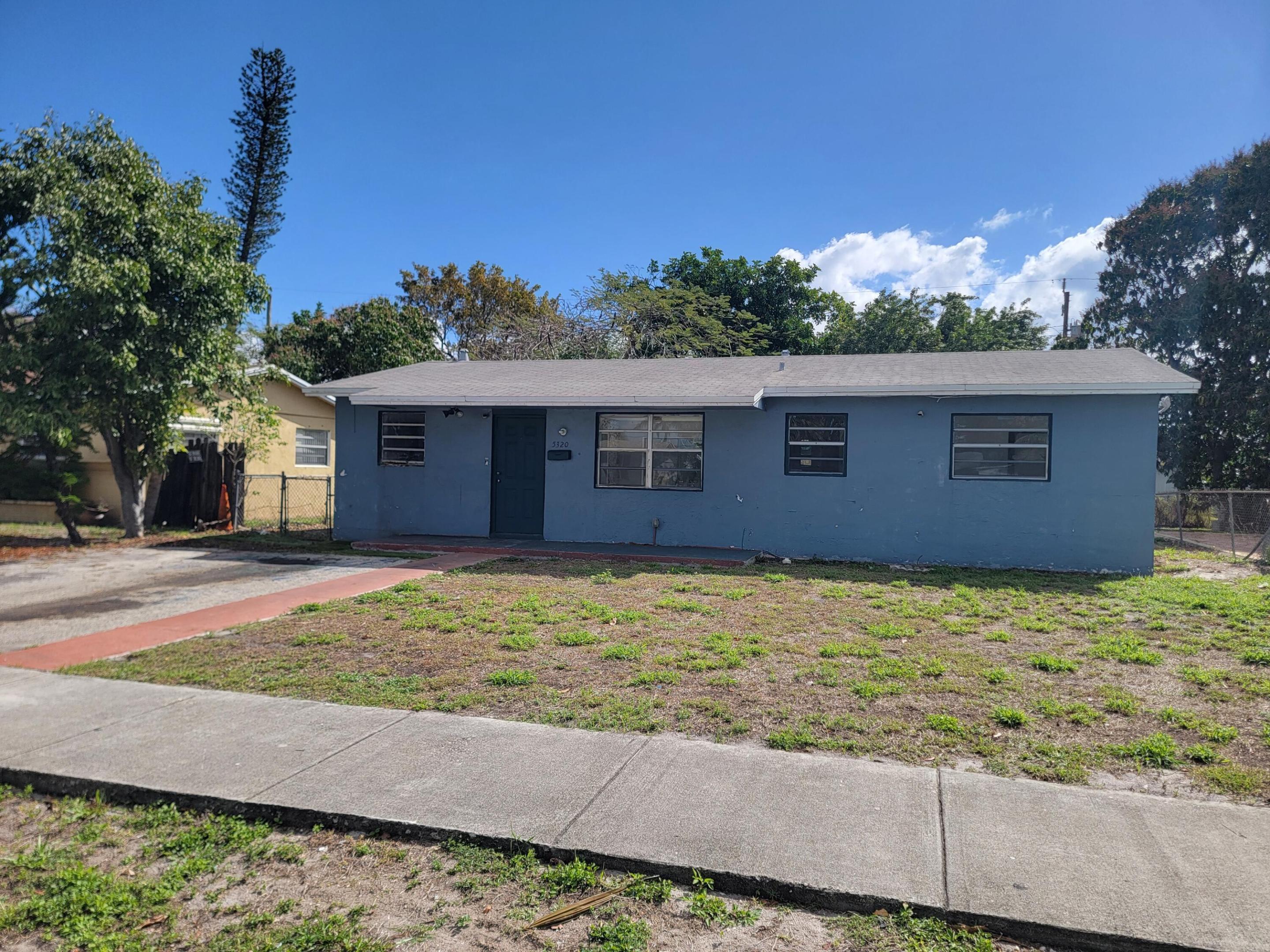 PARK MANOR - Residential