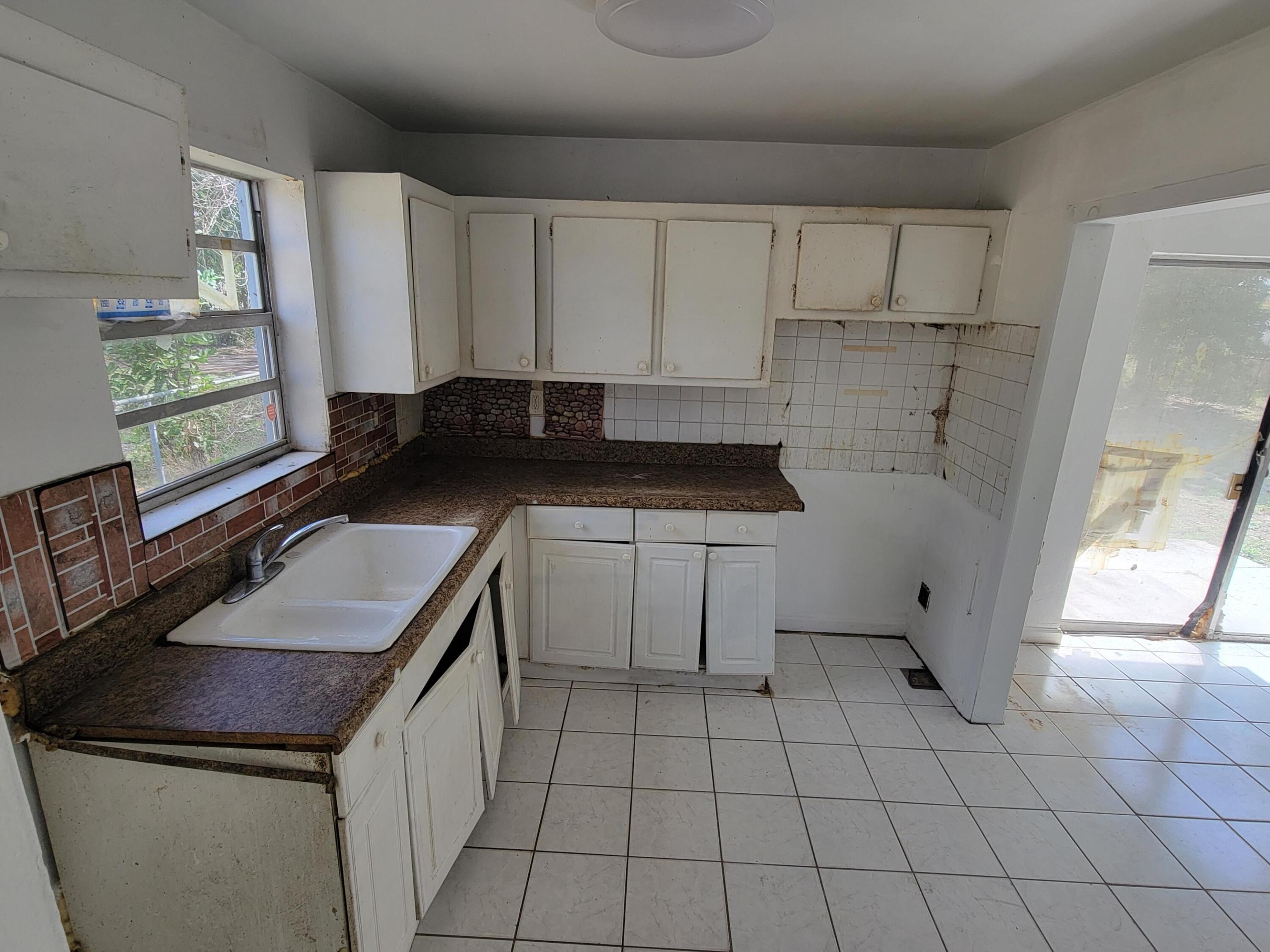 PARK MANOR - Residential