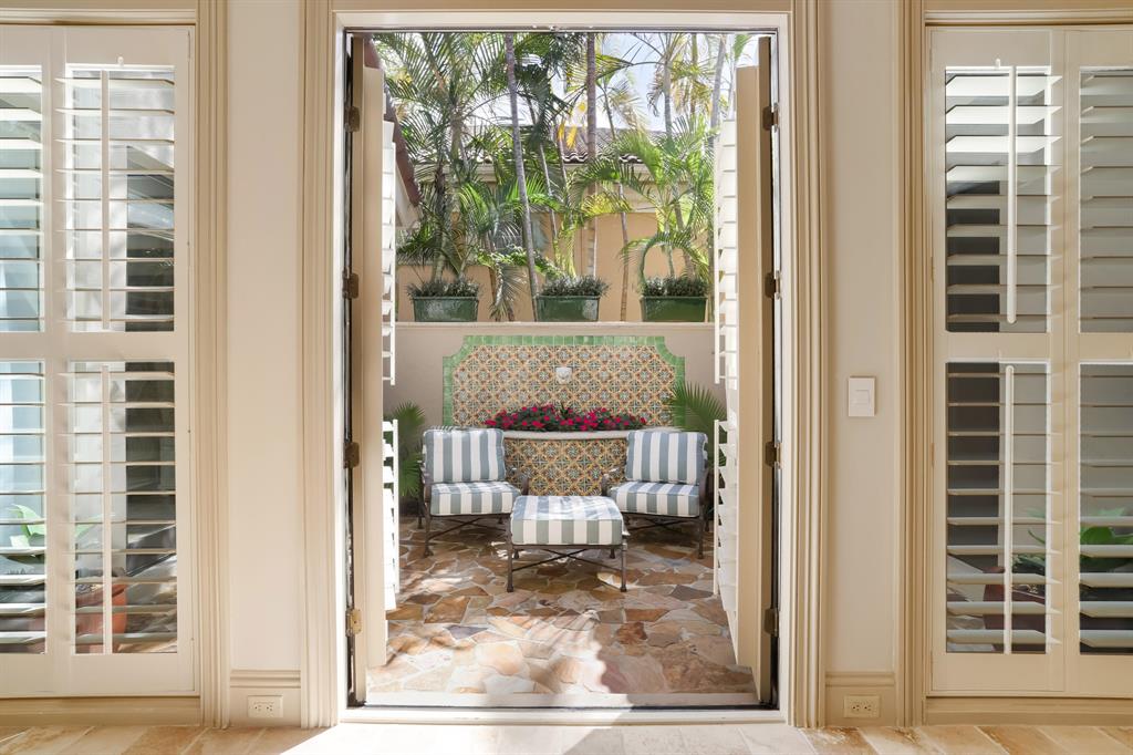 MIZNER LAKE ESTATES - Residential