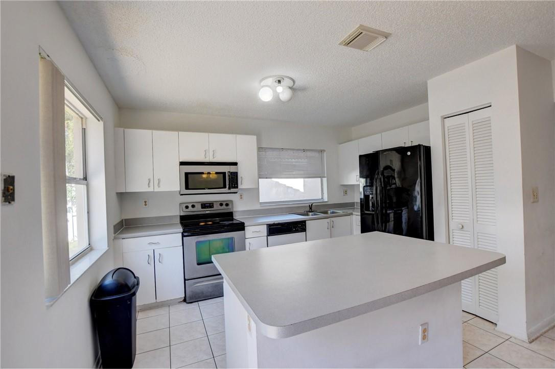 SORBET @ WINSTON PARK - Residential