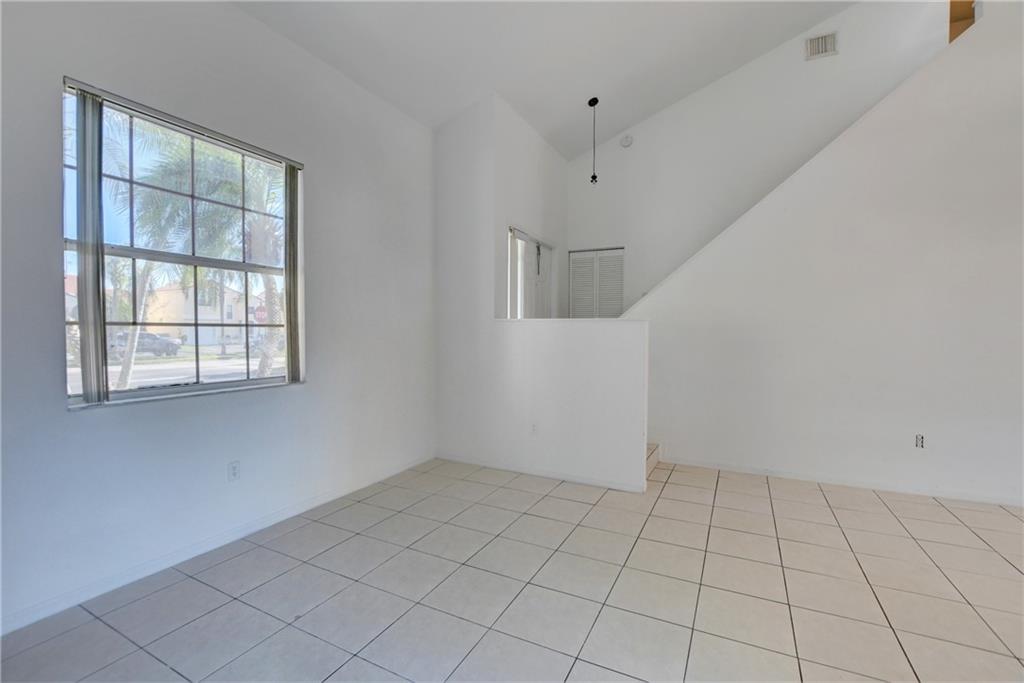 SORBET @ WINSTON PARK - Residential