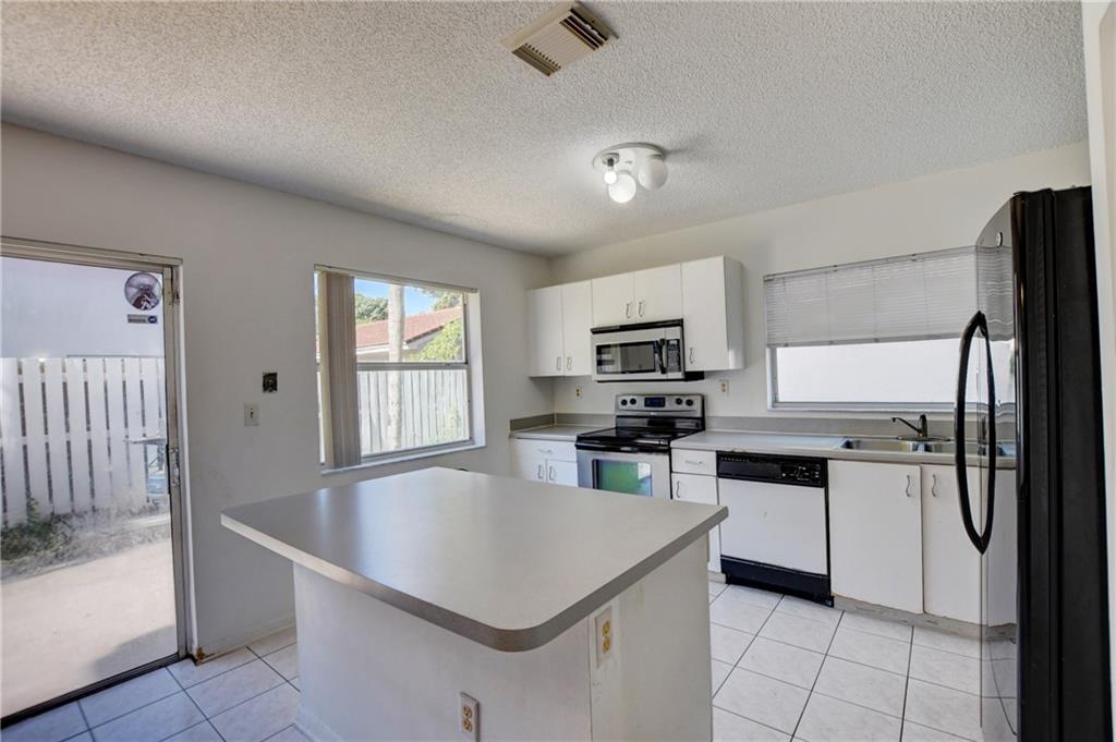 SORBET @ WINSTON PARK - Residential