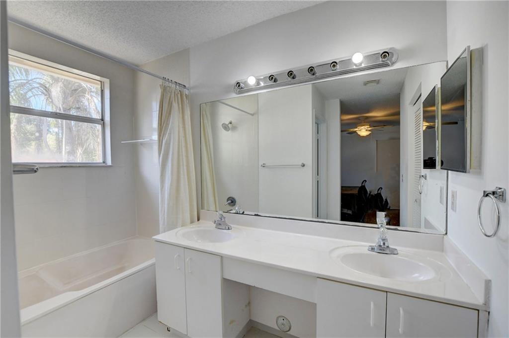 SORBET @ WINSTON PARK - Residential