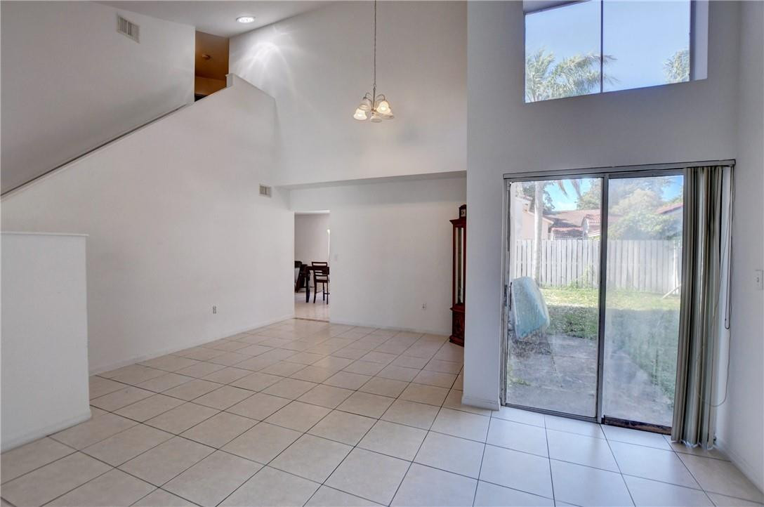 SORBET @ WINSTON PARK - Residential