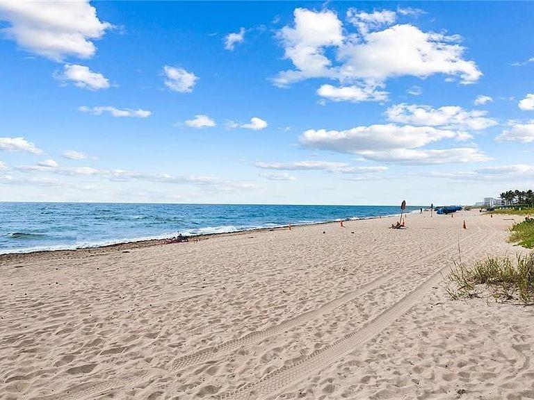 Tiffany Gardens  Condo - Residential