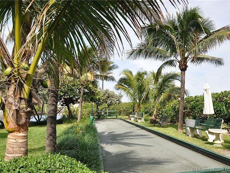 Tiffany Gardens  Condo - Residential