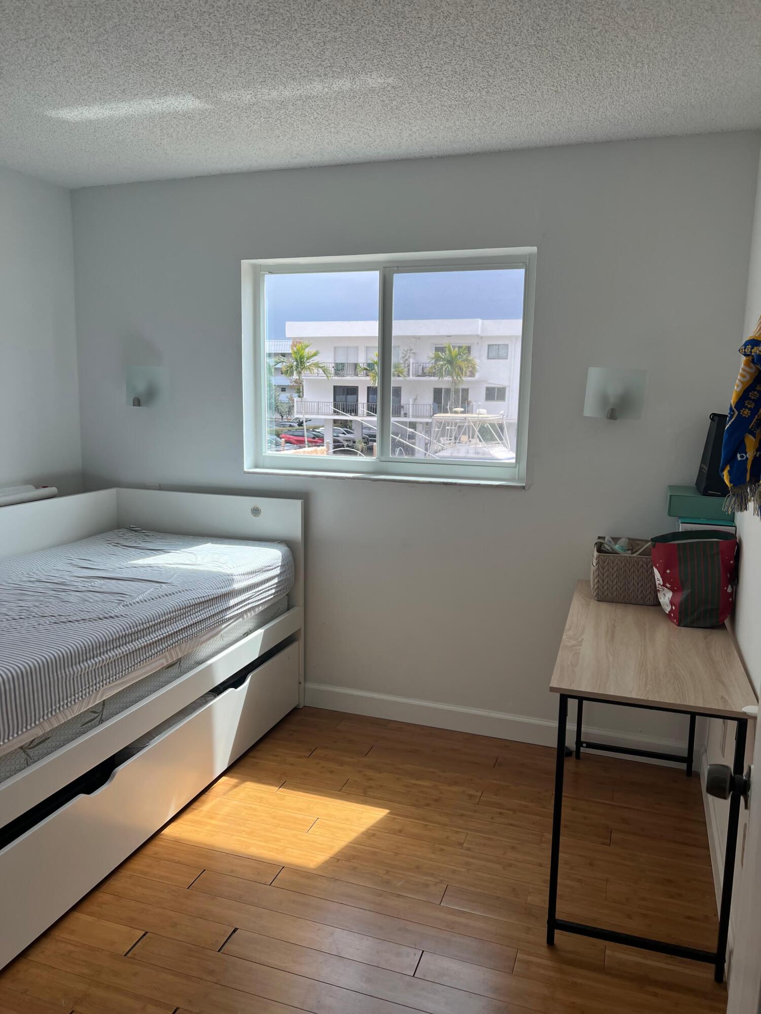 RIVIERA ISLES CONDO - Residential Lease