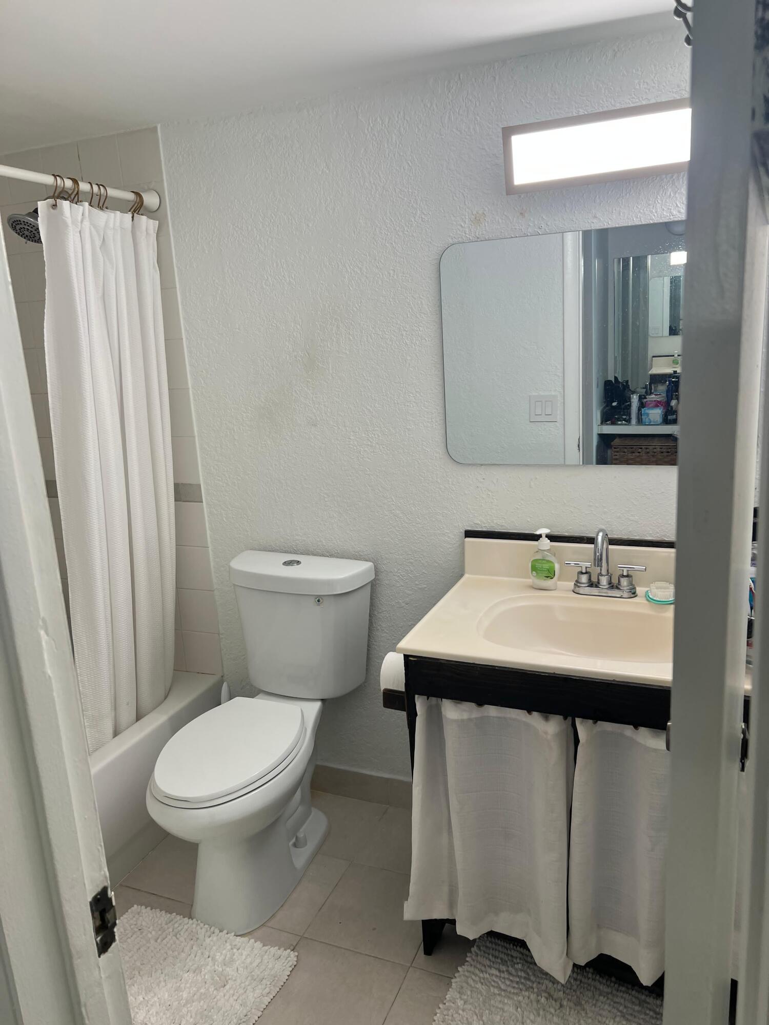 RIVIERA ISLES CONDO - Residential Lease