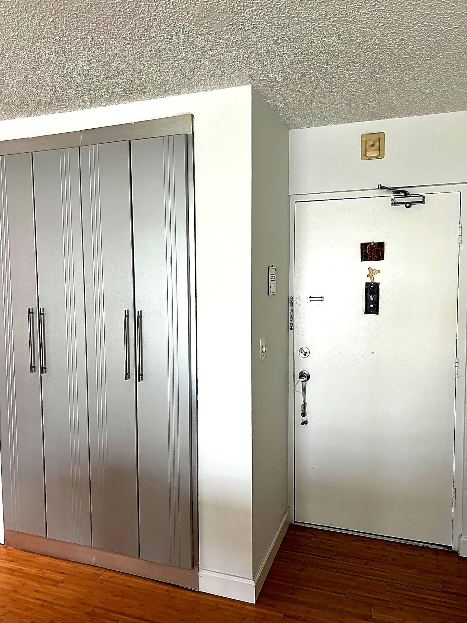 RIVIERA ISLES CONDO - Residential Lease